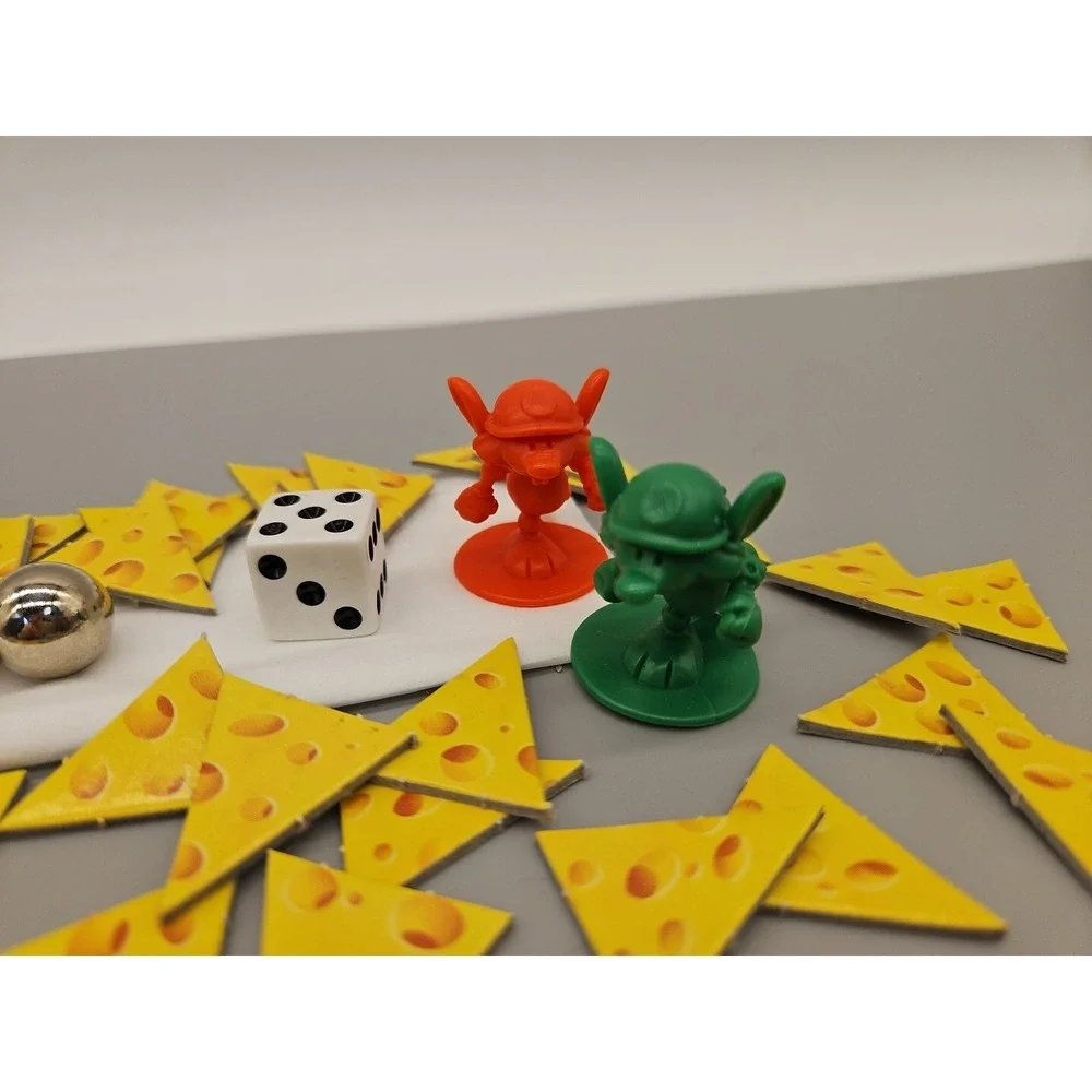 Mouse‎ Trap Board Game Replacement Parts Mice Balls Diver Cheese Lot Of 59